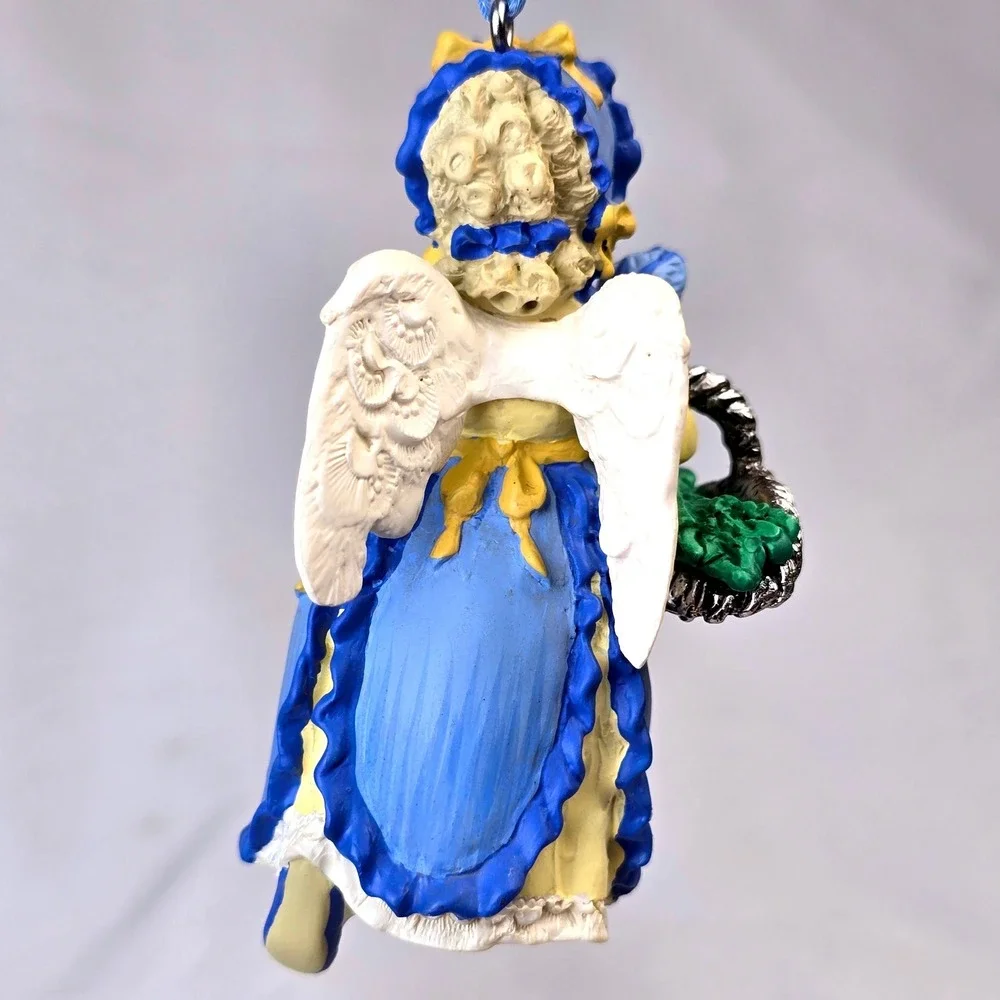 1998 Hallmark Keepsake‎ Ornament Iris Angel 